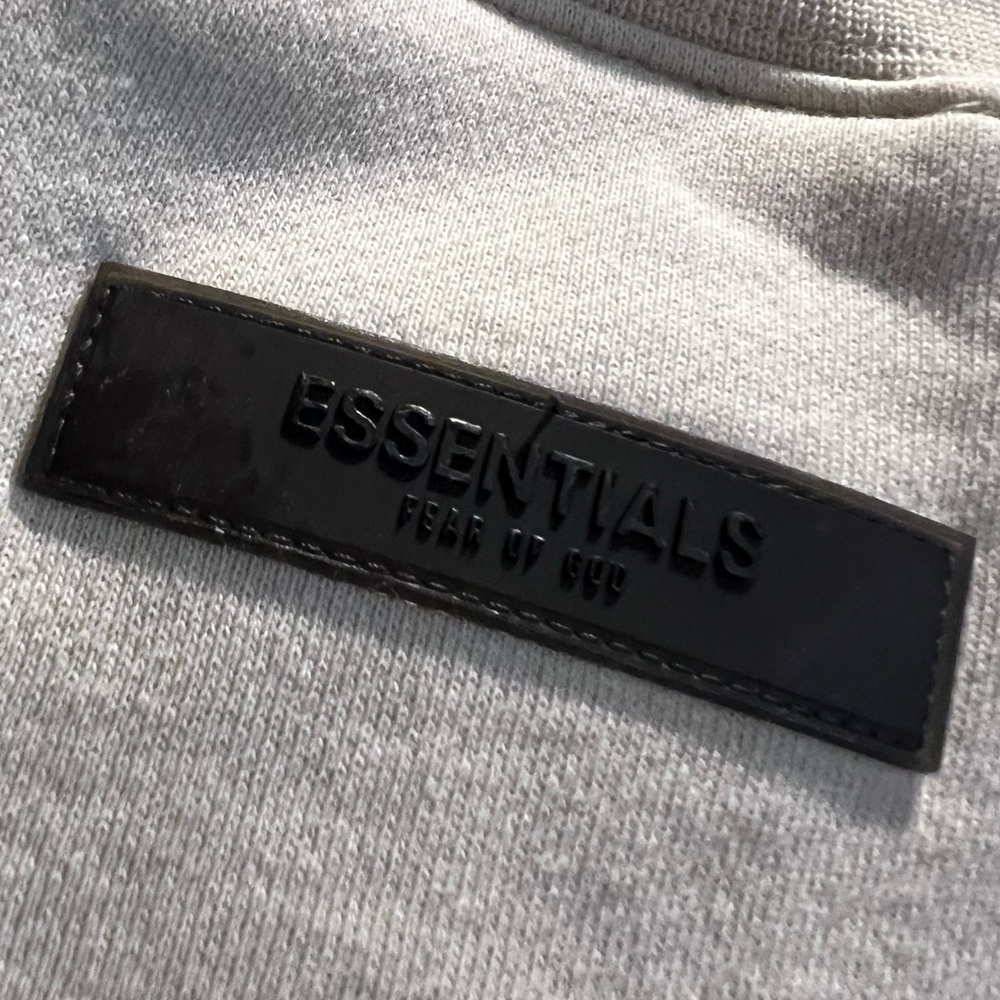 NWT Men’s ESSENTIALS Sweater - Egg Shell/Cream - 2XL - Picture 6 of 12